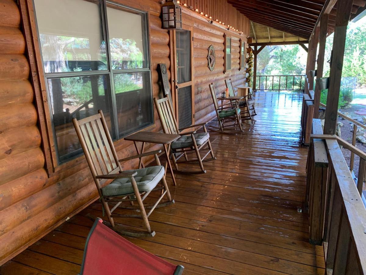 Lake Whitney Log Cabin Lakewood Harbor エクステリア 写真